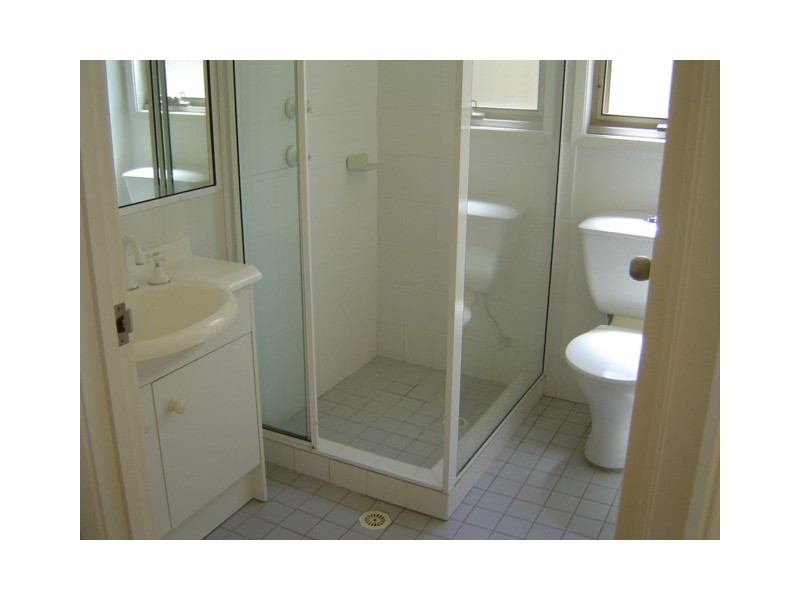 Avoca Dr, Avoca Beach NSW 2251