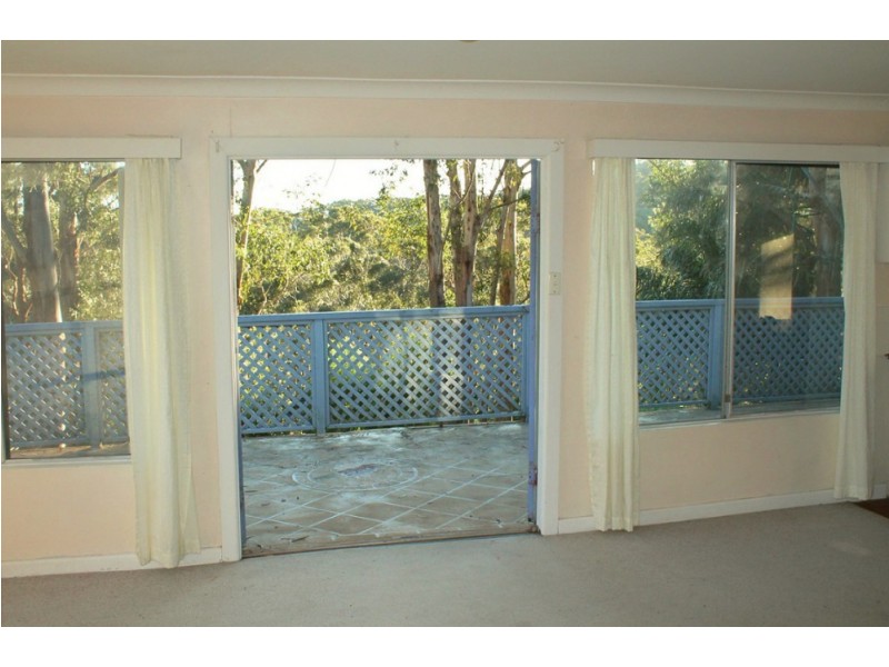 29 Easter Parade, North Avoca NSW 2260