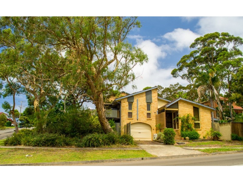 18 Peak Street, Bateau Bay NSW 2261