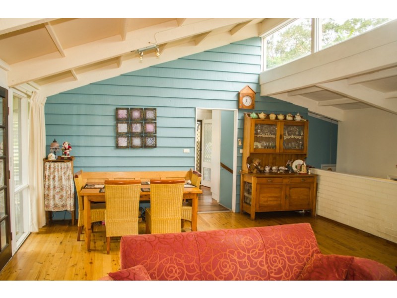 18 Peak Street, Bateau Bay NSW 2261