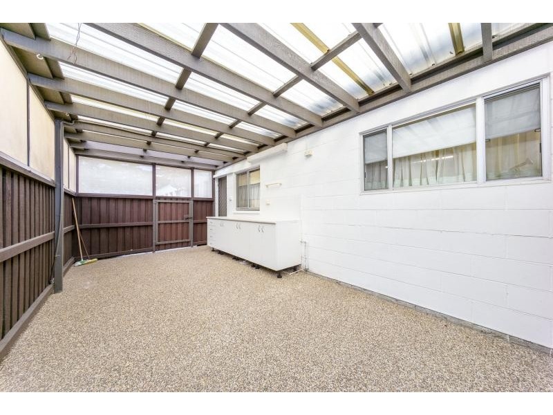 4/3 Bias Avenue, Bateau Bay NSW 2261