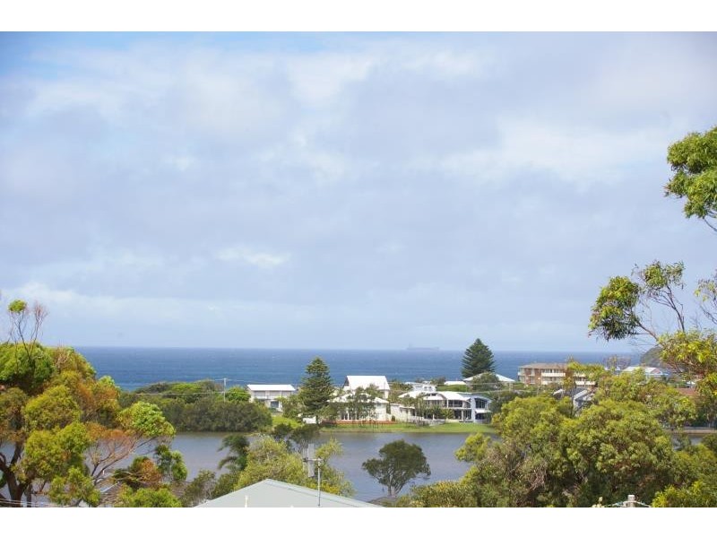 2/3 Hastings Road, Terrigal NSW 2260