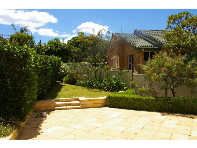 2/3 Hastings Road, Terrigal NSW 2260