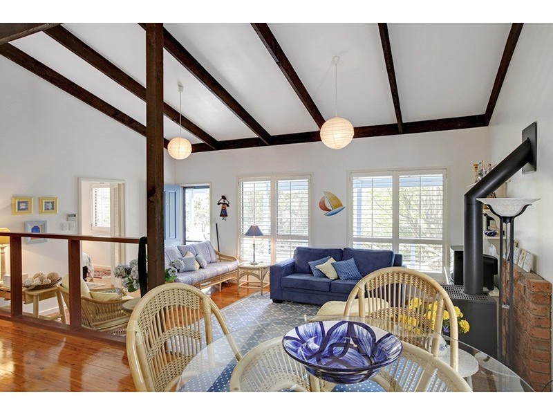 54 Avoca Drive, Avoca Beach NSW 2251