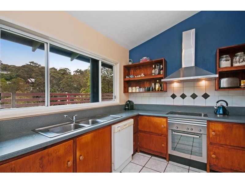 8 Rengbari Place, Avoca Beach NSW 2251