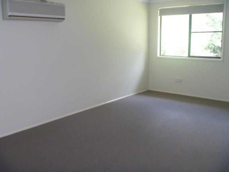 33 Henry Kendall Street, West Gosford NSW 2250