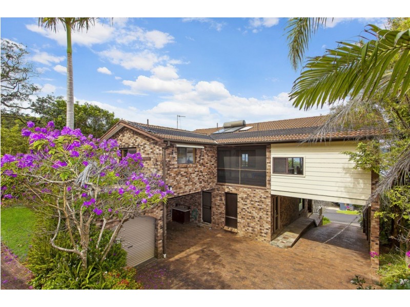 70 North Avoca Parade, North Avoca NSW 2260