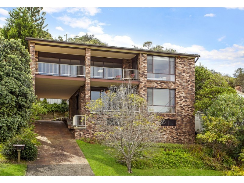 70 North Avoca Parade, North Avoca NSW 2260