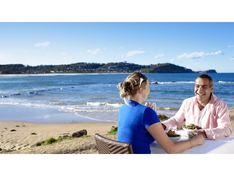 253 Avoca Drive, Avoca Beach NSW 2251