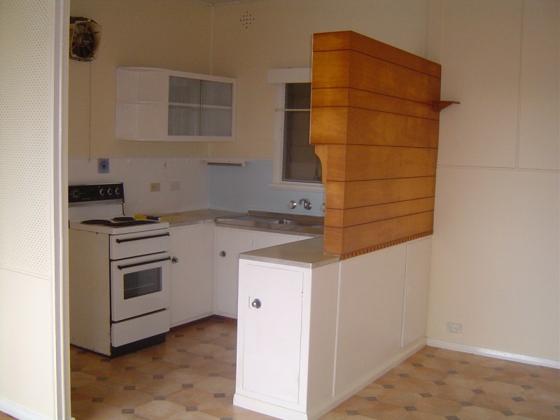 13 Warren Ave, Avoca Beach NSW 2251