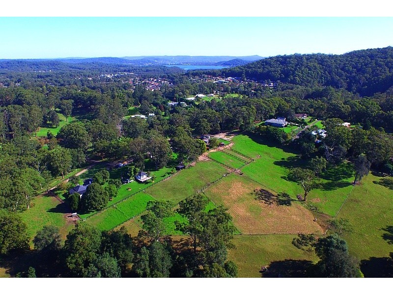 253 Avoca Drive, Avoca Beach NSW 2251