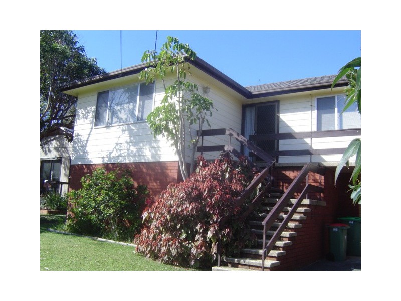 19 DEL RIO DRIVE, Copacabana NSW 2251