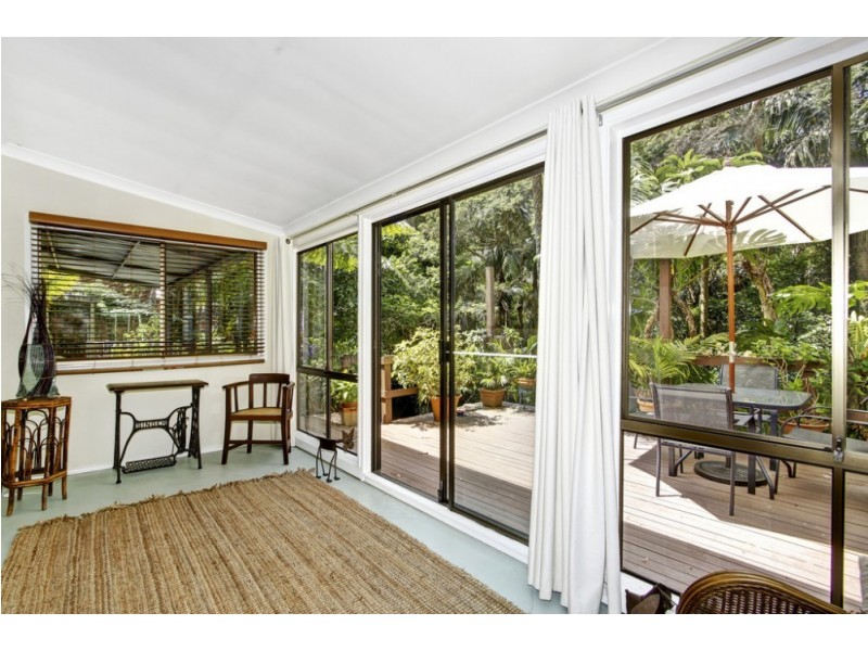 9 Palmgrove Place, North Avoca NSW 2260