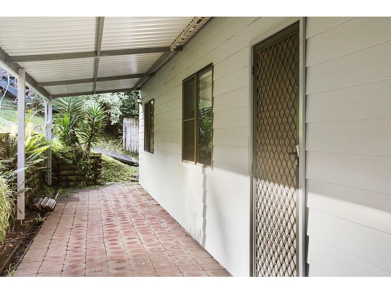 9 Palmgrove Place, North Avoca NSW 2260