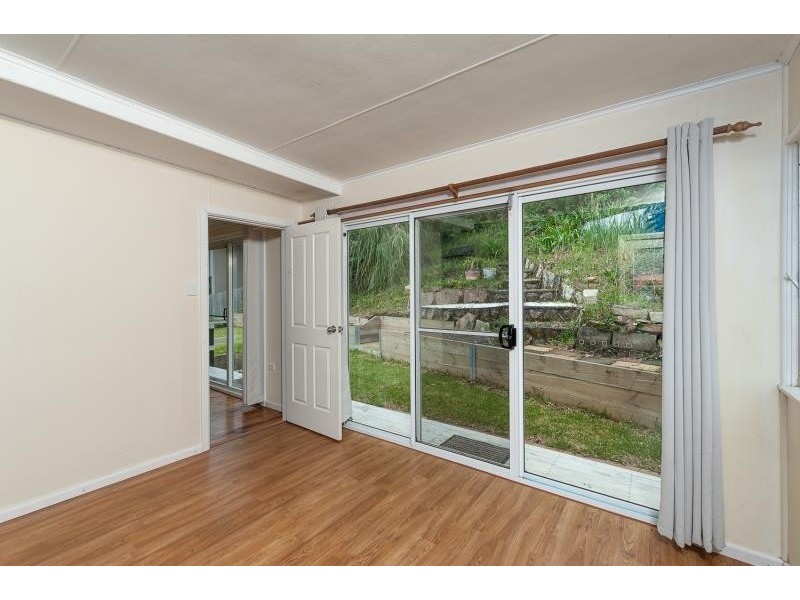 5 Elgata Avenue, North Avoca NSW 2260