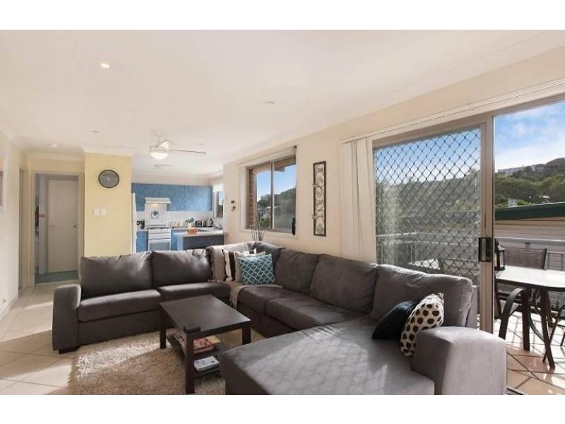 1/7 Smillie Avenue, Terrigal NSW 2260