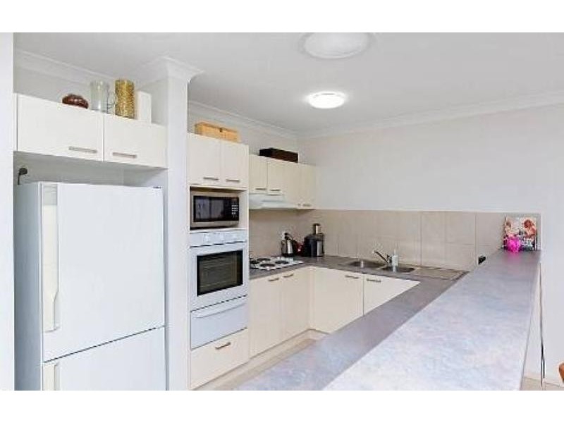 17/39 Havenview Rd, Terrigal NSW 2260