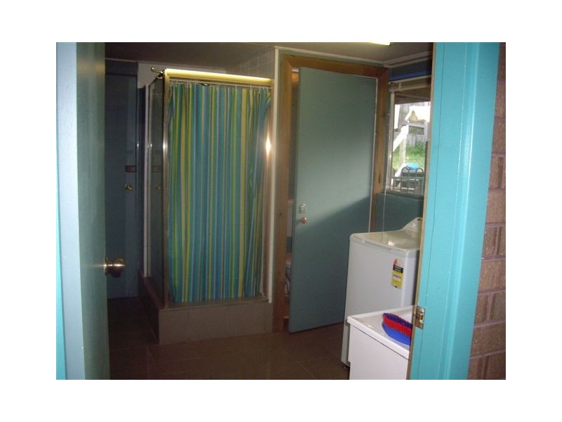 21 Raymond Terrace, Terrigal NSW 2260