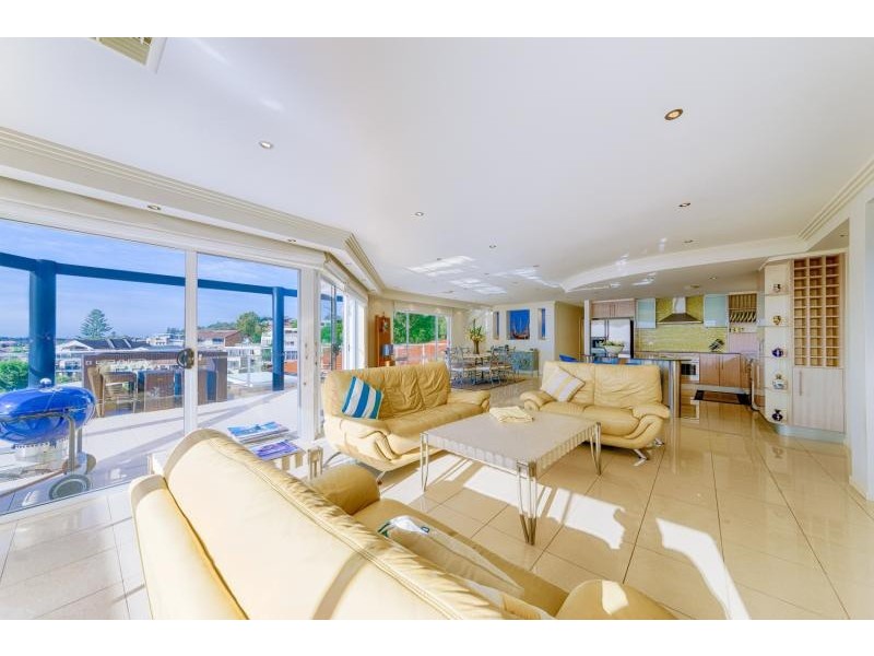 4/34 Campbell Crescent, Terrigal NSW 2260