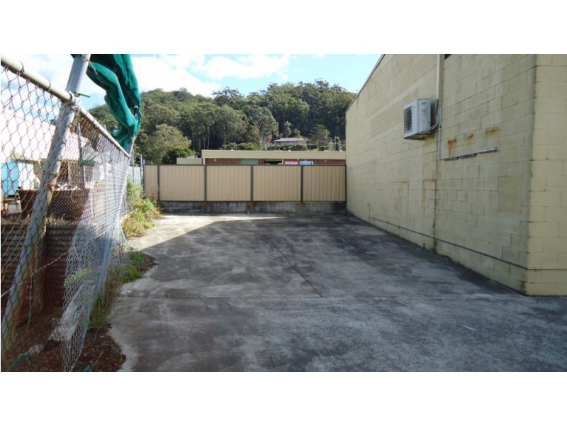 6 Grieve Close, West Gosford NSW 2250