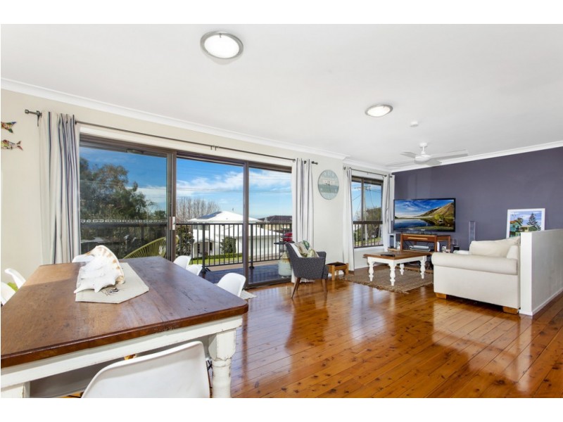 19 Kalakau Avenue, Forresters Beach NSW 2260
