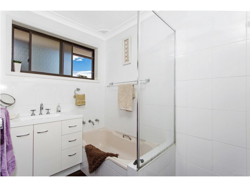 19 Kalakau Avenue, Forresters Beach NSW 2260