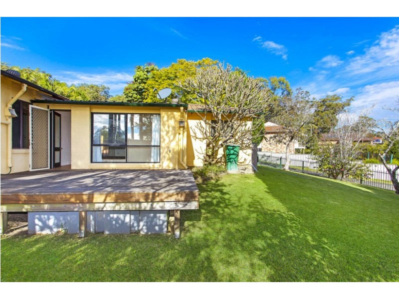12 Cudgee Close, Green Point NSW 2251