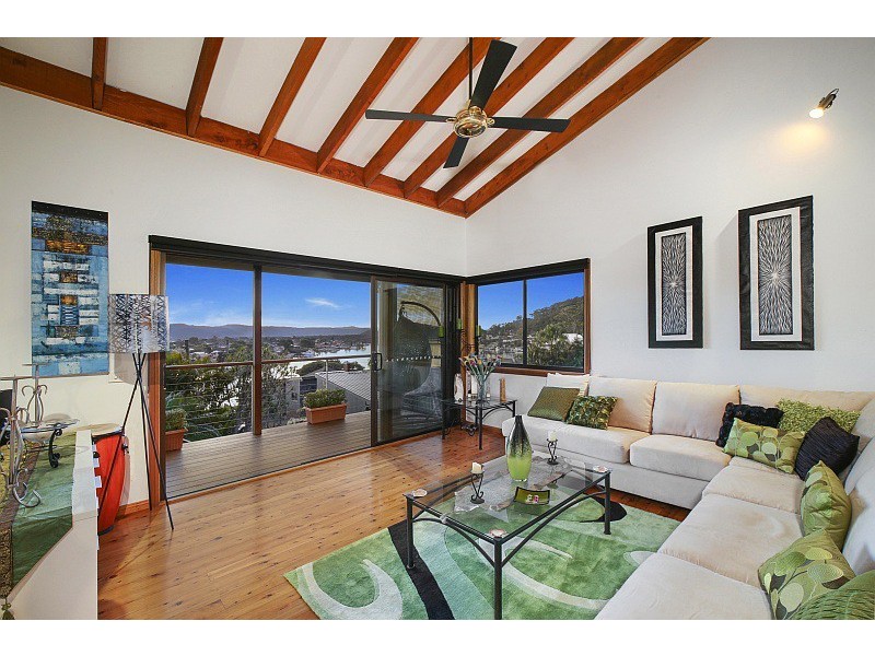 5 Empire Bay Drive, Daleys Point NSW 2257