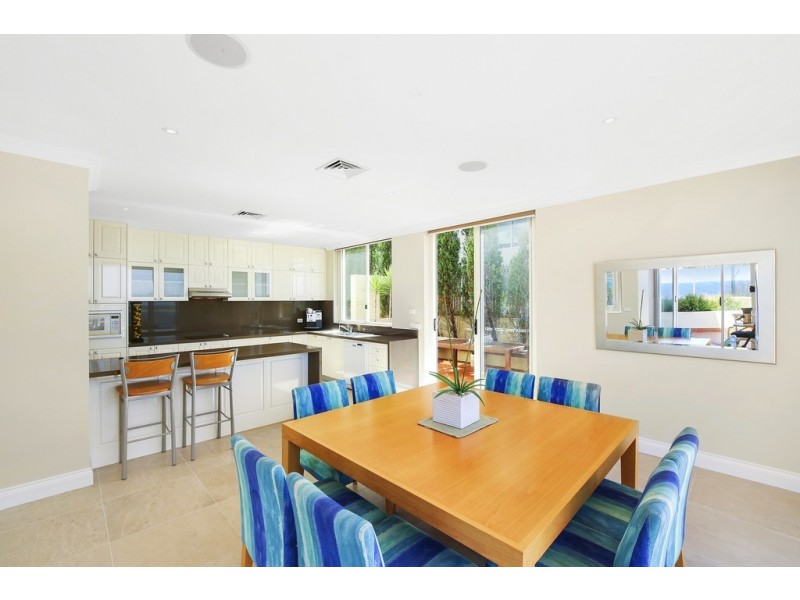 5/2 Terrigal Esplanade, Terrigal NSW 2260