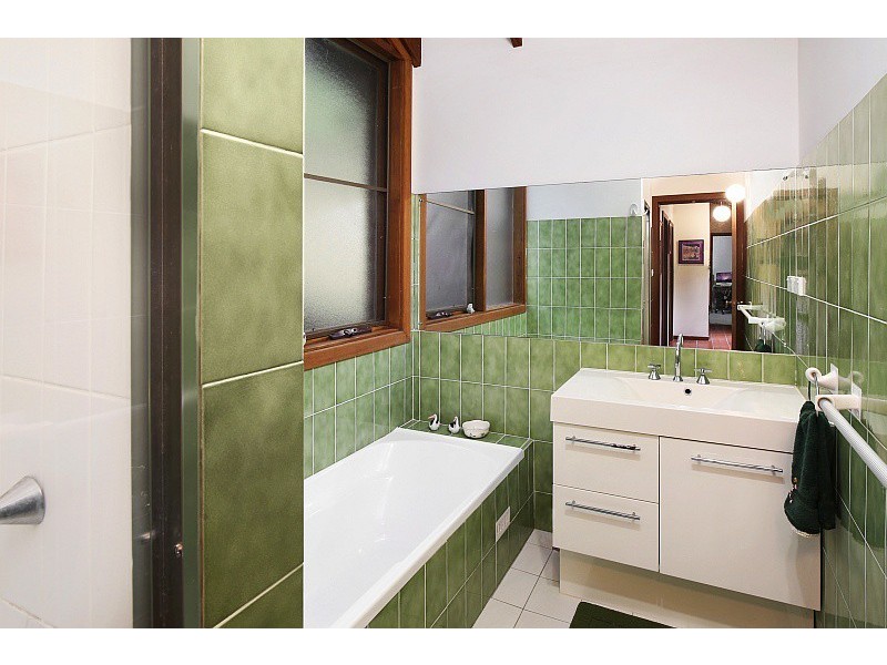 4 Carolina Park Road, Avoca Beach NSW 2251