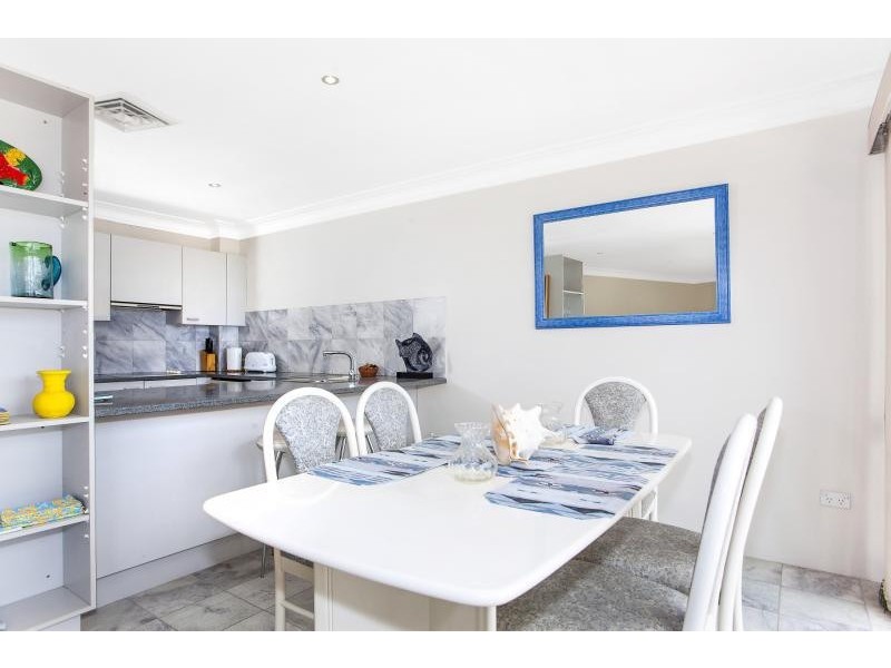 9/21 North Avoca Parade, North Avoca NSW 2260