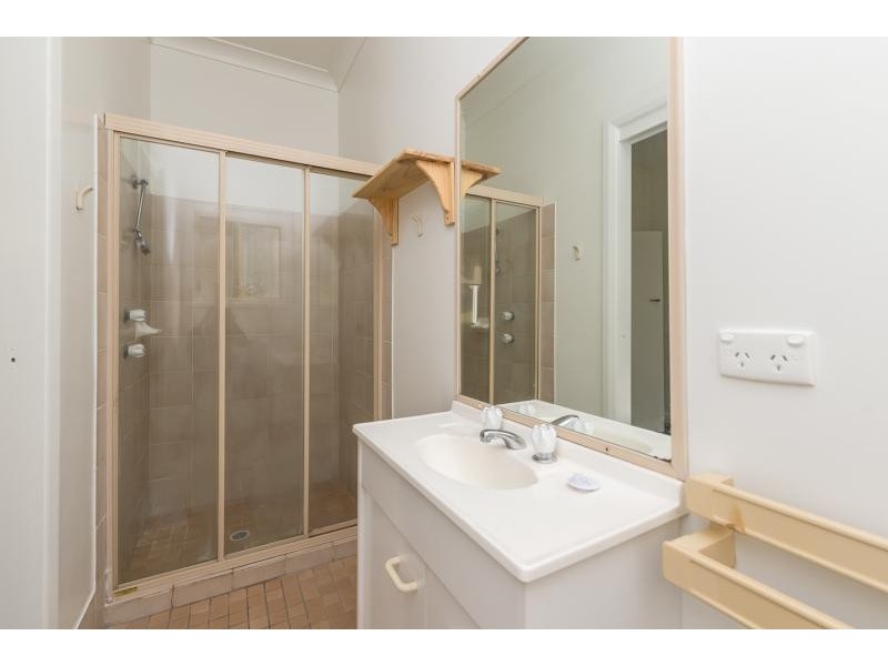 253a Avoca Drive, Kincumber NSW 2251