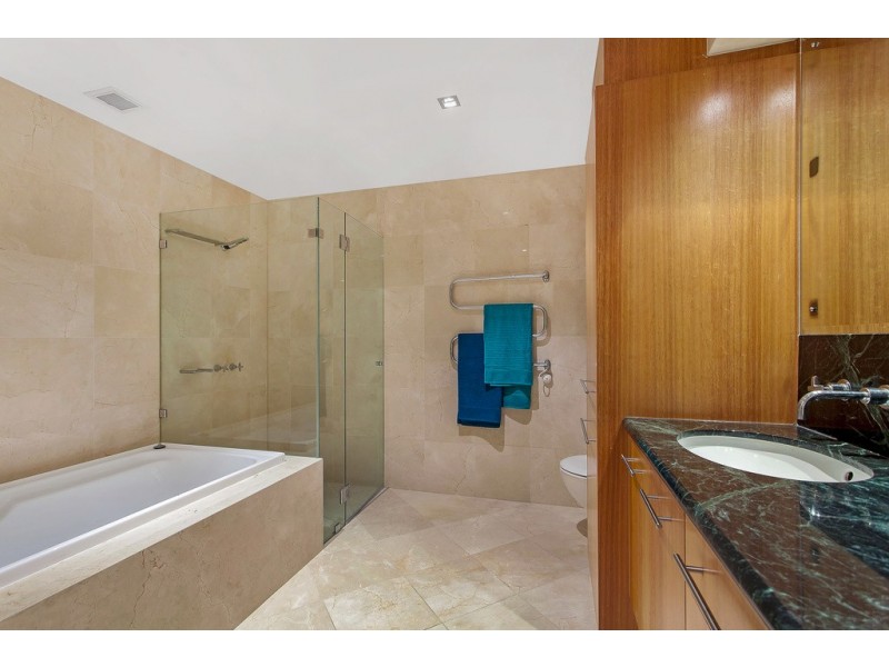 4/2 Barnhill Road, Terrigal NSW 2260