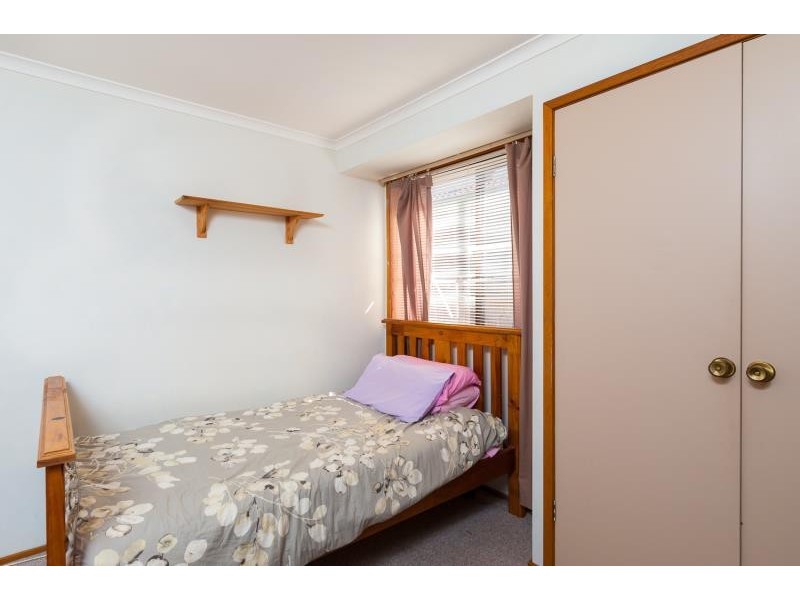 8 Blackwood close, Narara NSW 2250