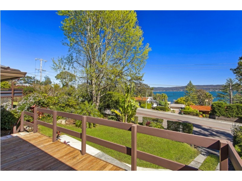 286 Avoca Drive, Green Point NSW 2251