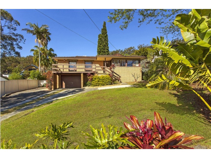 286 Avoca Drive, Green Point NSW 2251
