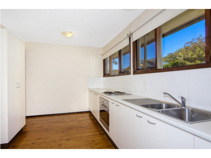 286 Avoca Drive, Green Point NSW 2251