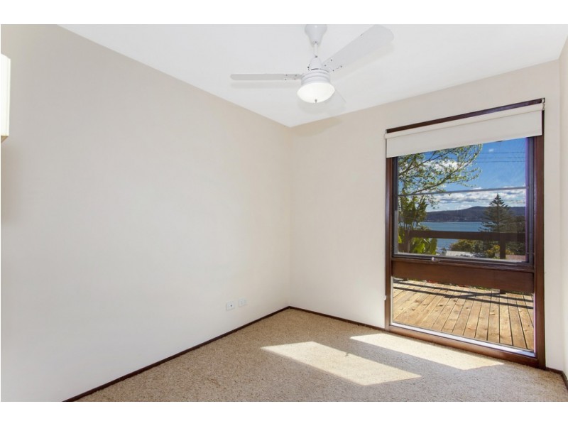 286 Avoca Drive, Green Point NSW 2251
