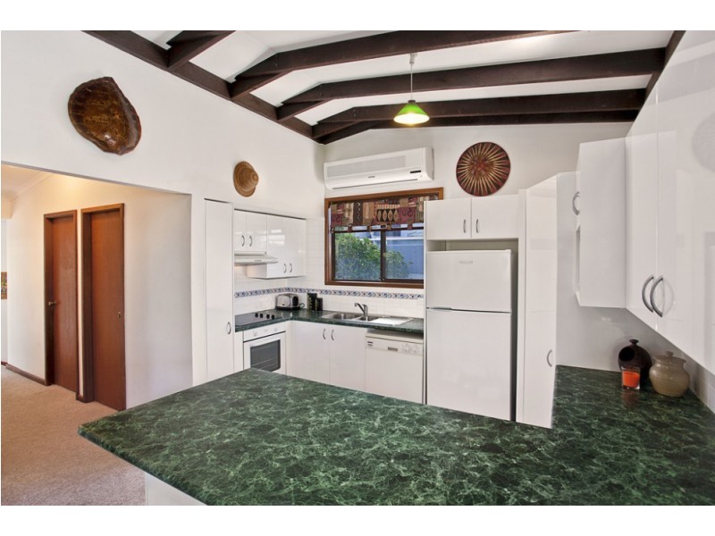 19 North Avoca Parade, North Avoca NSW 2260