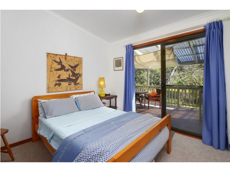 19 North Avoca Parade, North Avoca NSW 2260