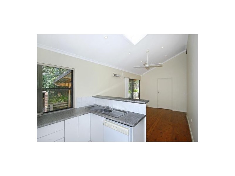 292 Avoca Drive, Avoca Beach NSW 2251