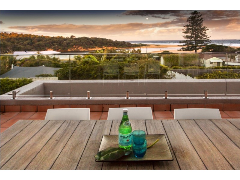 2/137b Ocean View Drive, Wamberal NSW 2260