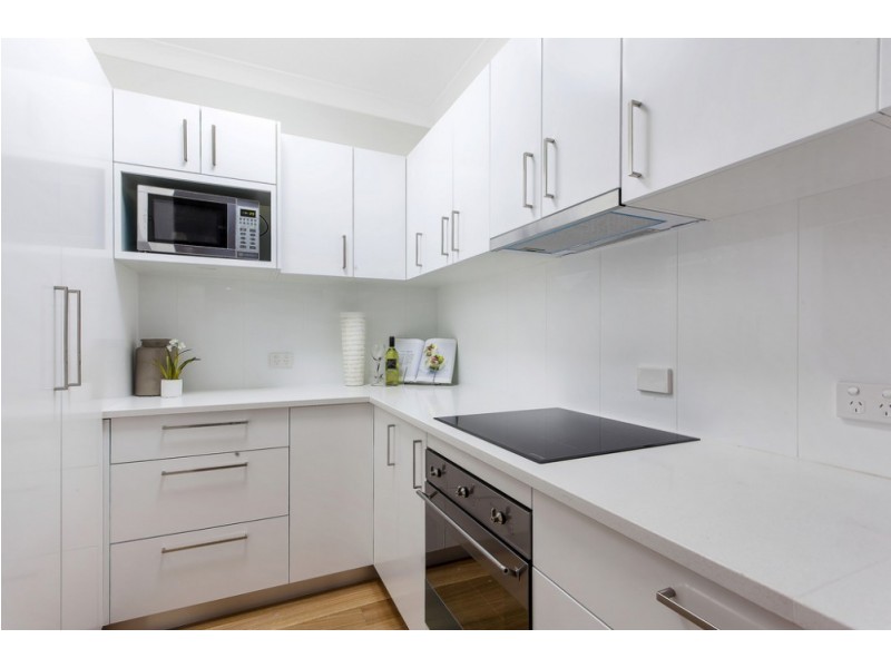 2/137b Ocean View Drive, Wamberal NSW 2260