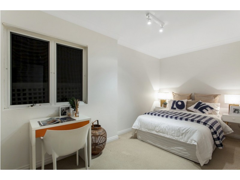 2/137b Ocean View Drive, Wamberal NSW 2260