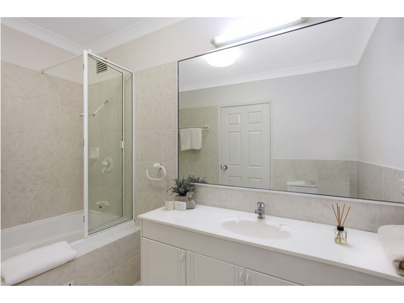 2/137b Ocean View Drive, Wamberal NSW 2260