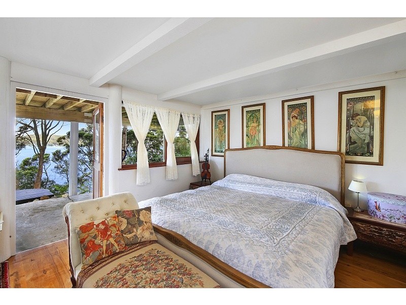 14 Fishermans Parade, Daleys Point NSW 2257