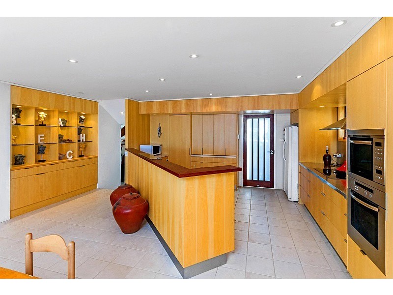 14 North Avoca Parade, North Avoca NSW 2260