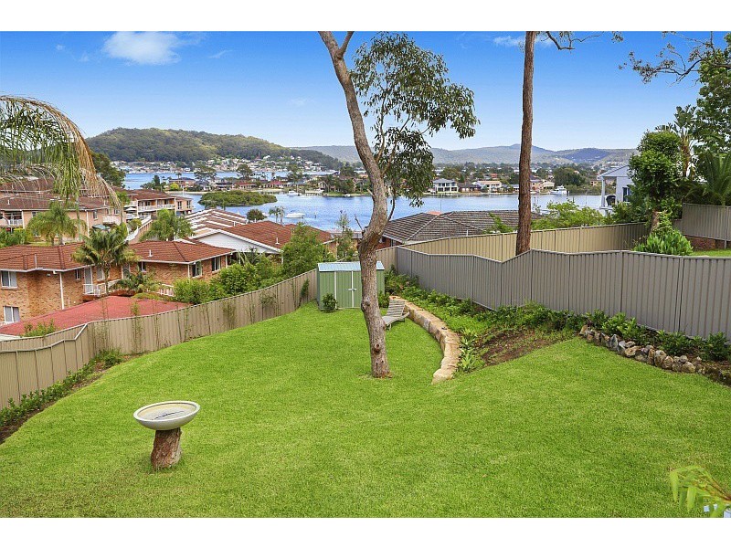 50 Yugari Crescent, Daleys Point NSW 2257