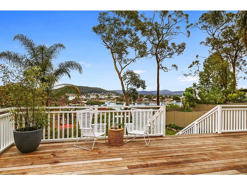 50 Yugari Crescent, Daleys Point NSW 2257