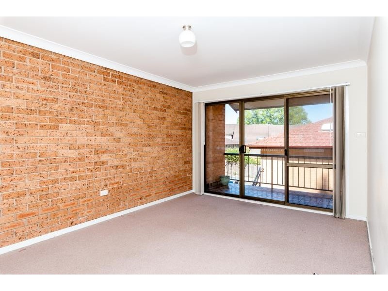 4/14 York Street, Point Frederick NSW 2250